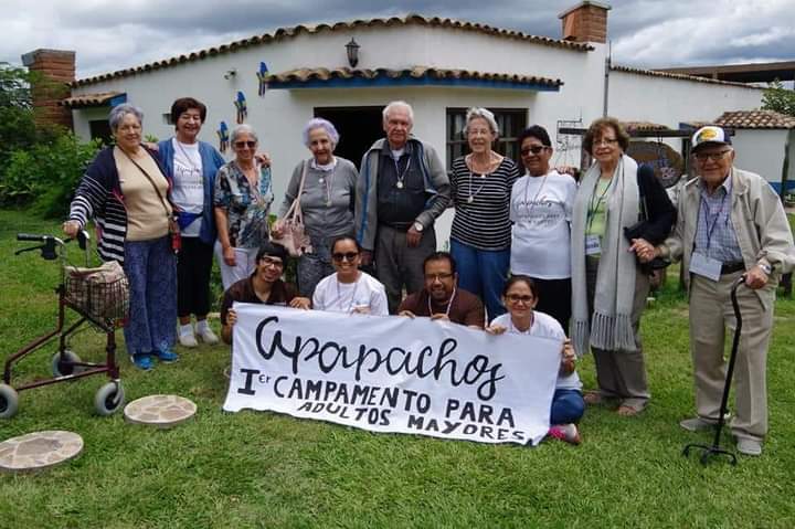 Exitoso primer campamento de verano para adultos mayores